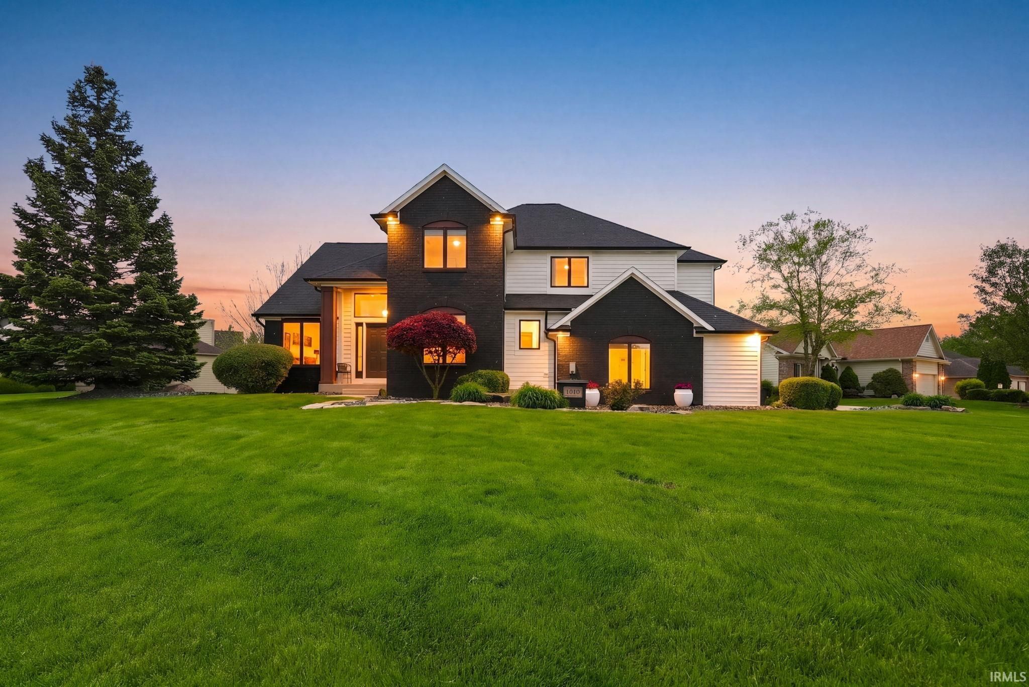 1010 Woodland Crossing